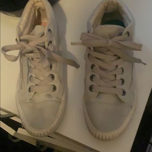 Sneaker size 8 casual